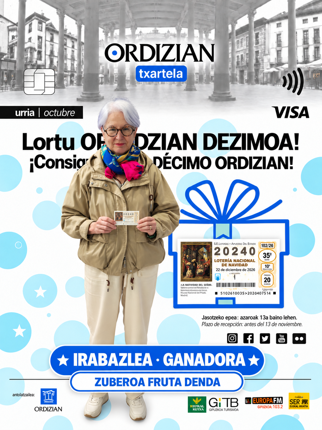 Ganadora con boleto de Navidad